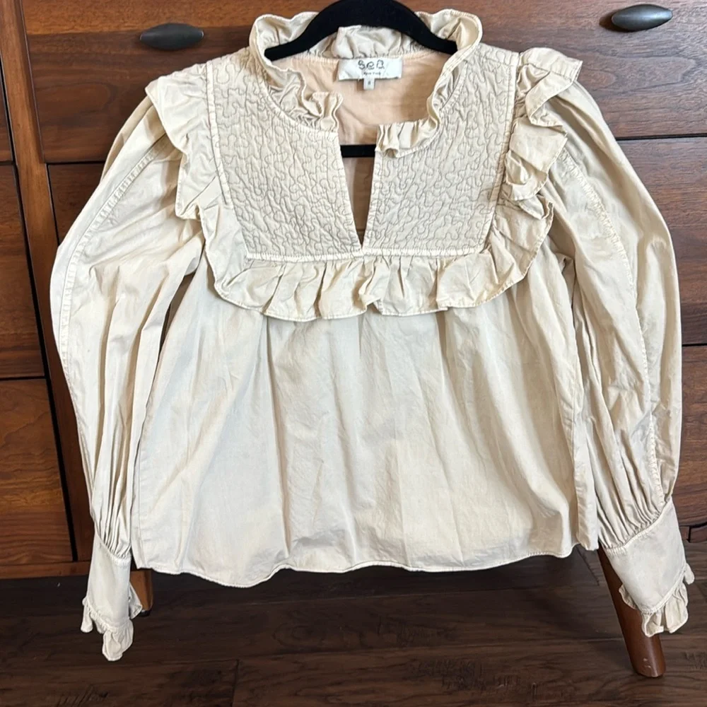 SEA Ruffle top - Picture 2 of 4